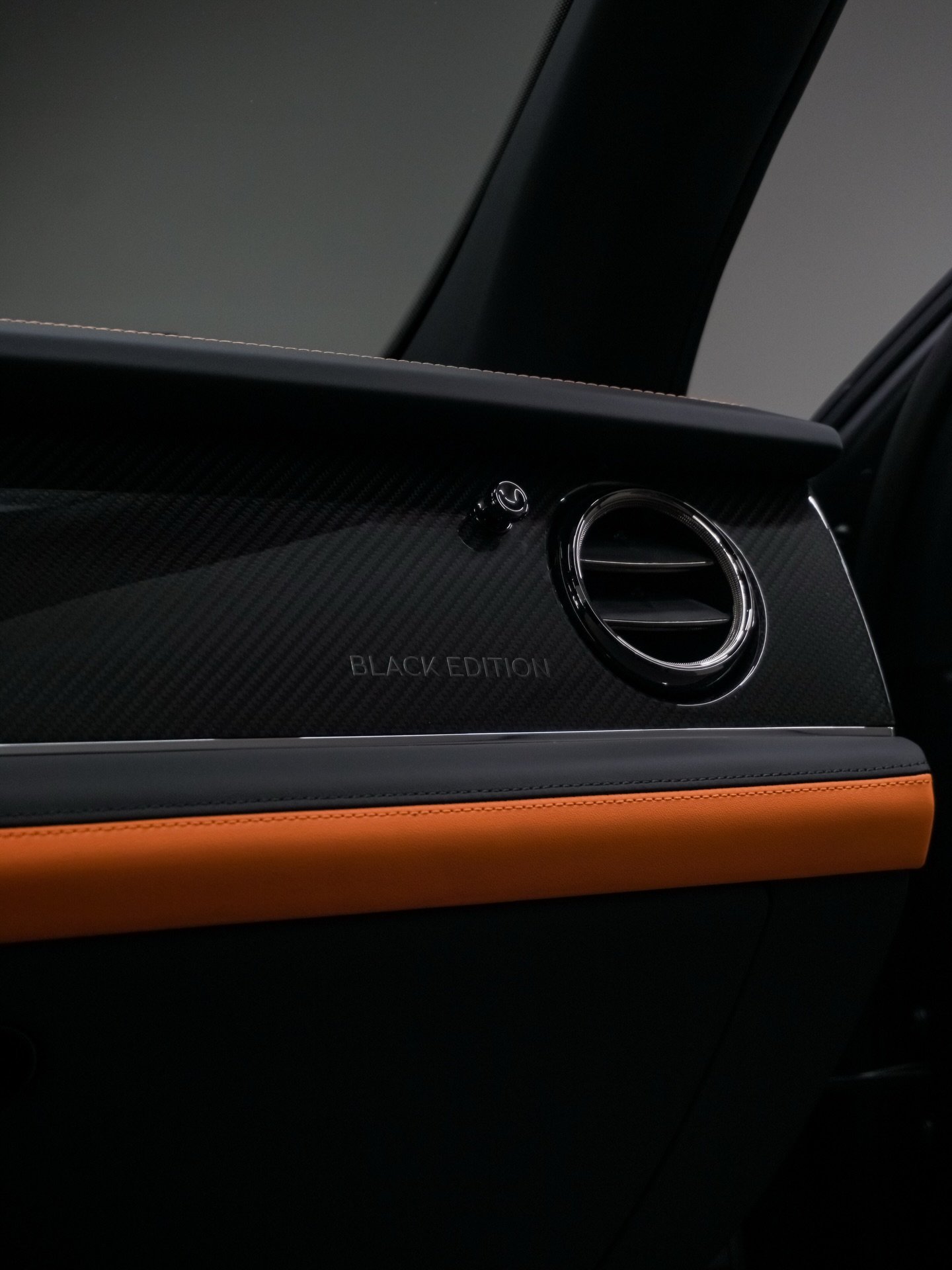 Bentley Bentayga Black Edition